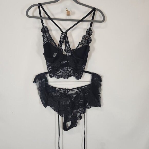 Shein 4 Piece Lingerie Set in Black‎ Floral Lace - Size XL - Picture 7 of 8